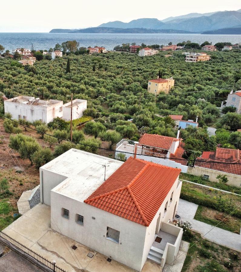 Appartamento Gythio Mare Apt Mavrovoúnion Esterno foto